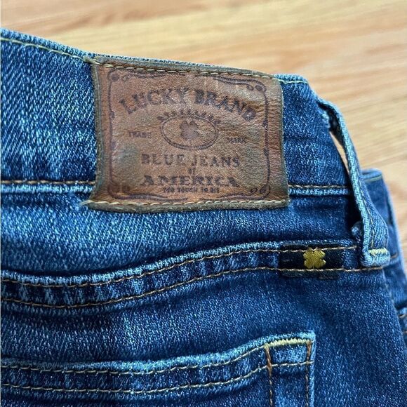 Lucky Brand Classic Rider Boot Cut Jeans Size 26. - Picture 10 of 11